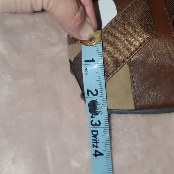 Wedge Sandals - Picture 9 of 10